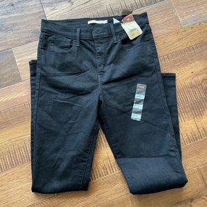 Womens Levi’s High Waisted Jeans